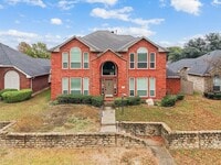 Building Photo - 1226 Rivercrest Dr