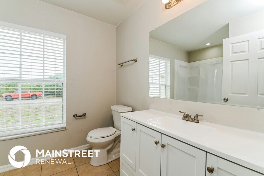 Building Photo - 4114 4th St SW