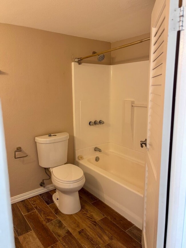 Building Photo - Available now | A 2 Bedroom, 1.5 Bathroom ...