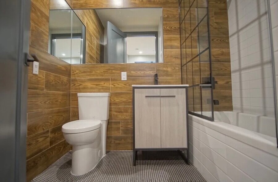 Building Photo - 314 Sumpter St