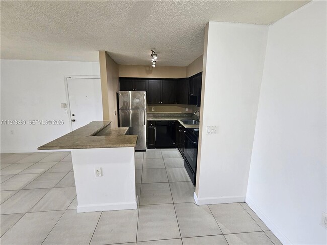 Building Photo - 19760 SW 103rd Ct