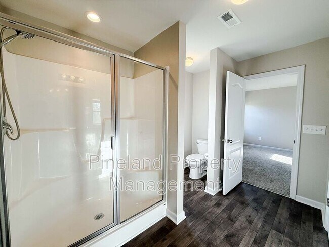 Building Photo - 475 Walters Run Dr