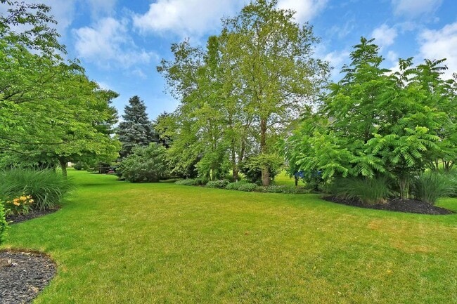 Building Photo - 7647 Windsor Dr