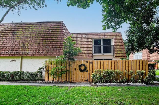 Building Photo - 2161 Orange Grove Dr