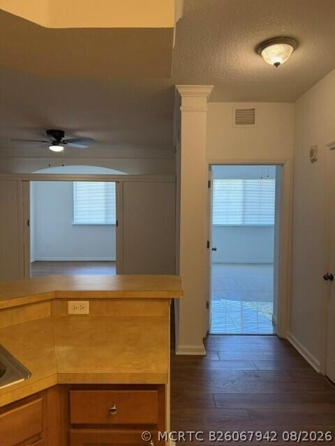 Building Photo - 9825 Baywinds Blvd