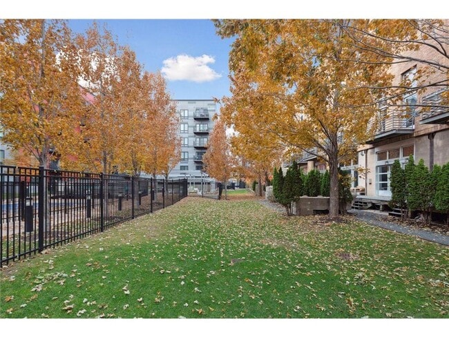 Building Photo - 801 N Washington Ave