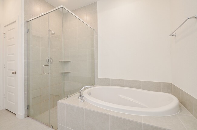 Building Photo - 23719 Sweeny Vly Dr