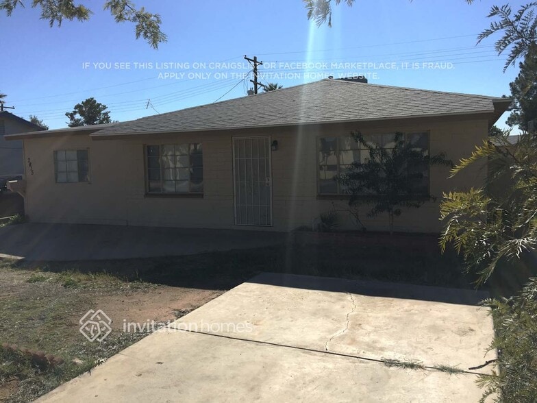 Primary Photo - 2415 W Maryland Ave