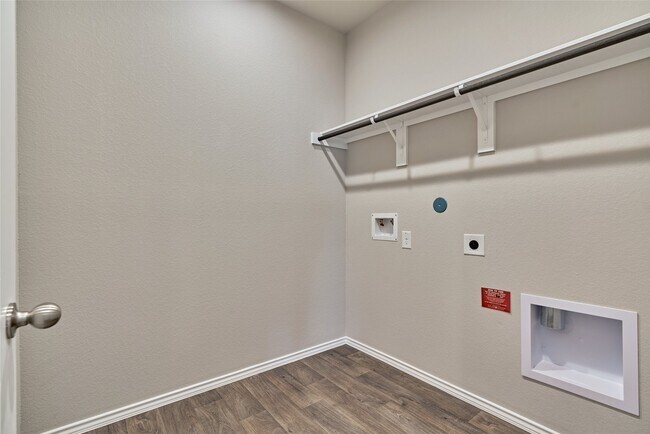 Building Photo - 13868 Rock Island Trl