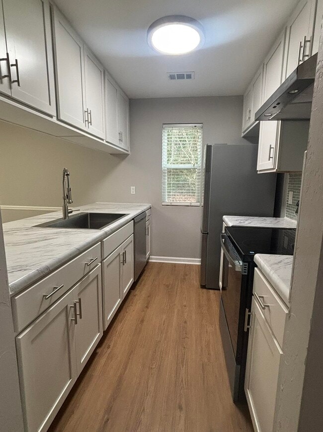 Building Photo - 3146 Oak Hammock Ct