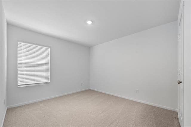 Building Photo - 421 Finch Cir