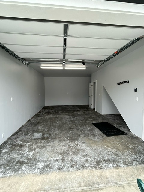 Building Photo - 4344 Walnut Dr