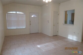 Building Photo - 2606 Edgefield St
