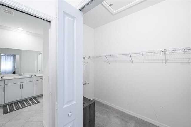 Building Photo - 14132 Poppy Fld Lp