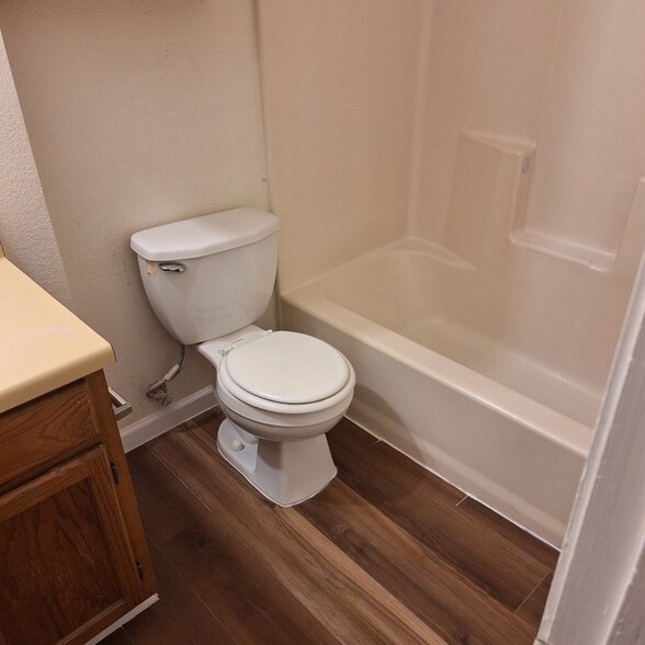 Building Photo - 4529 Compass Ct