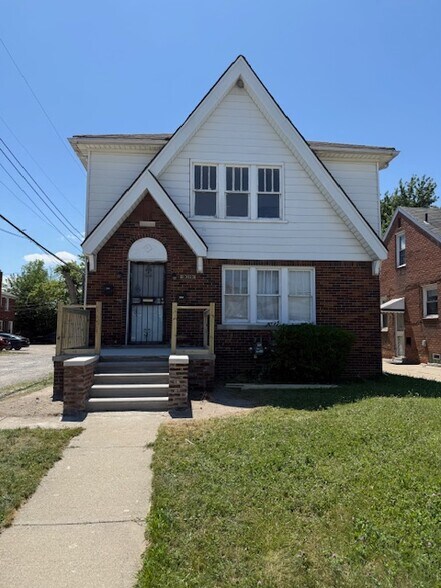 Primary Photo - 13623 Wadsworth St