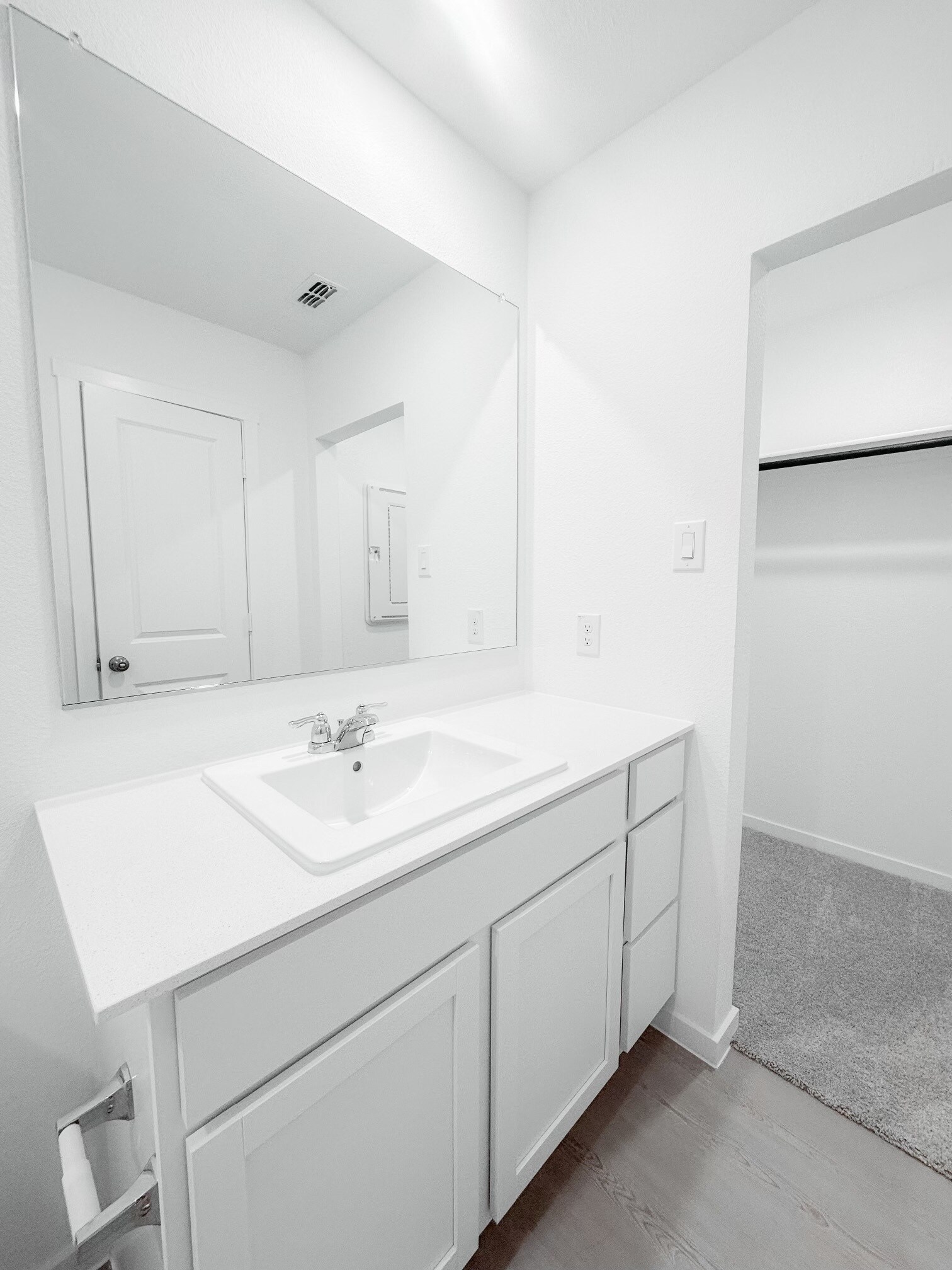 Building Photo - 910 Sandhill Crane Ln