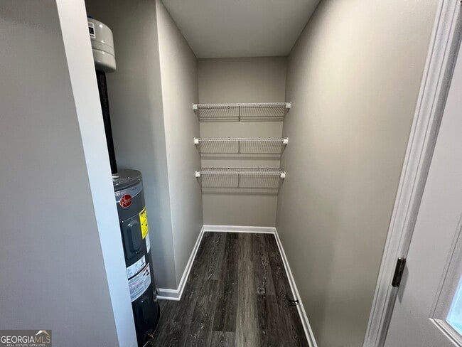 Building Photo - 416 Gordon St