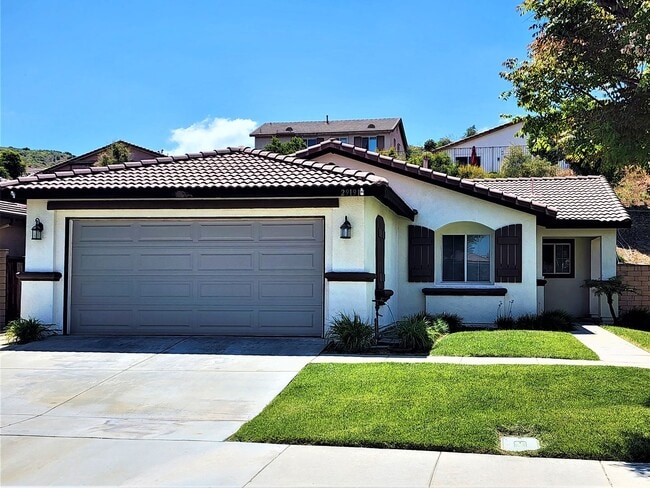 Primary Photo - Great Single Story Home McVicker Canyon Hi...