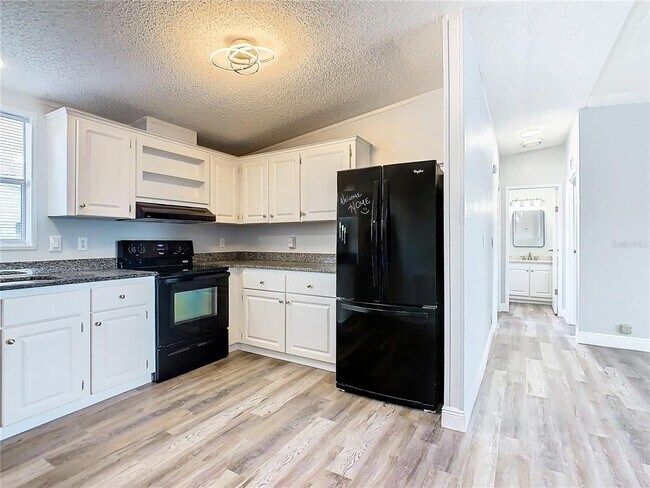 Building Photo - 318 San Pablo Cir
