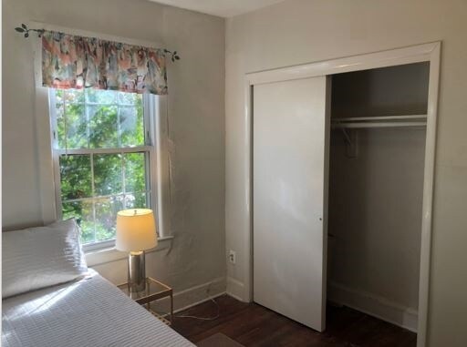 Building Photo - 646 Pickford Pl NE