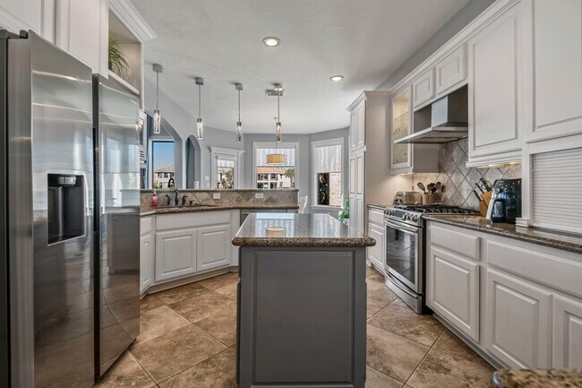 Building Photo - 18918 Villa Bergamo Ln