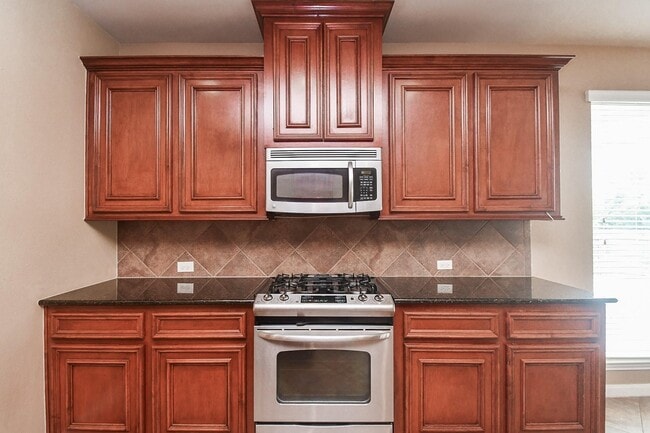 Building Photo - 5207 Belvedere Dr