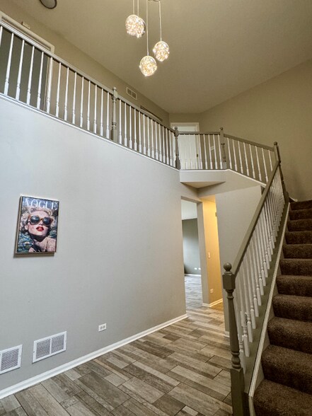 Building Photo - 11319 Maplewood Dr