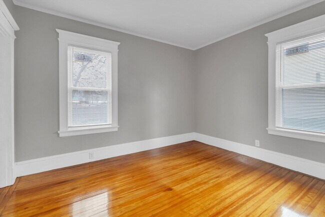 Building Photo - 440 Sumner Ave