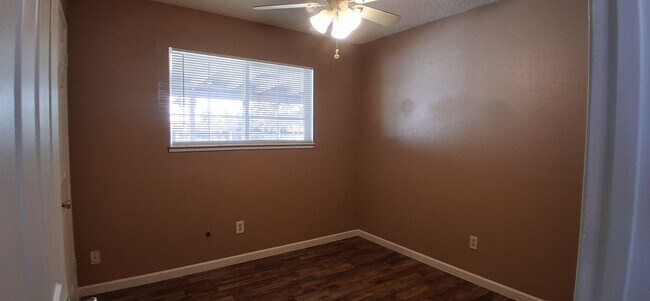 Building Photo - 3013 Freedom Ln