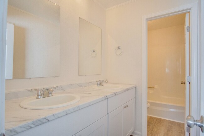 Building Photo - Stunning 4BR/2BA Pensacola Home with Private Pool, Modern Kitchen, Luxury Vinyl Flooring, Fully F...