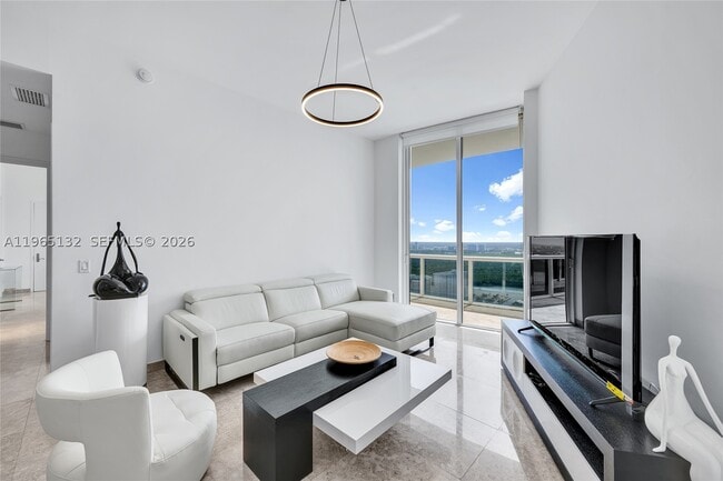 Building Photo - 16001 Collins Ave
