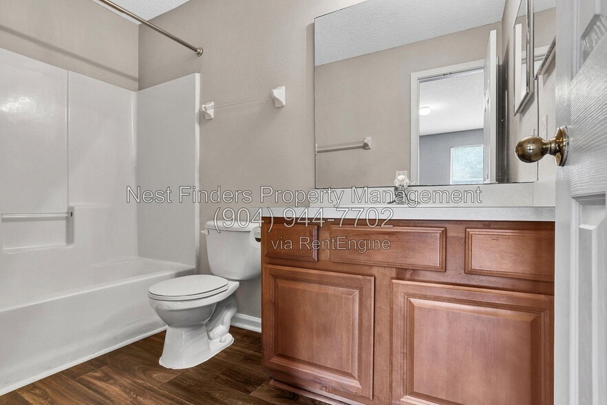 Building Photo - 518 Scrub Jay Dr