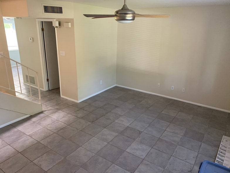 Building Photo - 31 W Pasadena Ave