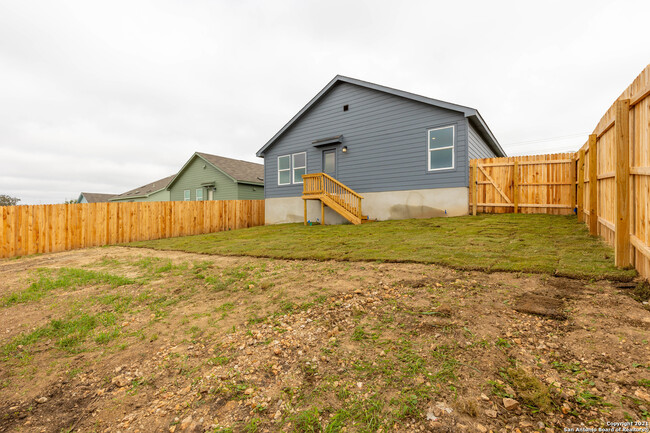 Building Photo - 5630 Elm Valley Dr