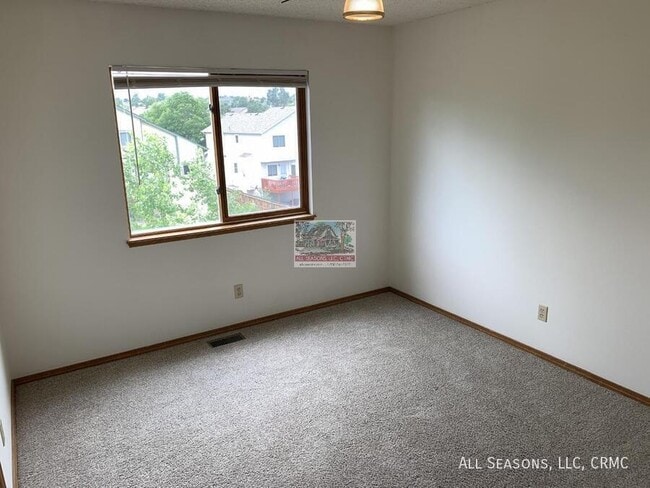 Building Photo - 5820 Corinth Dr