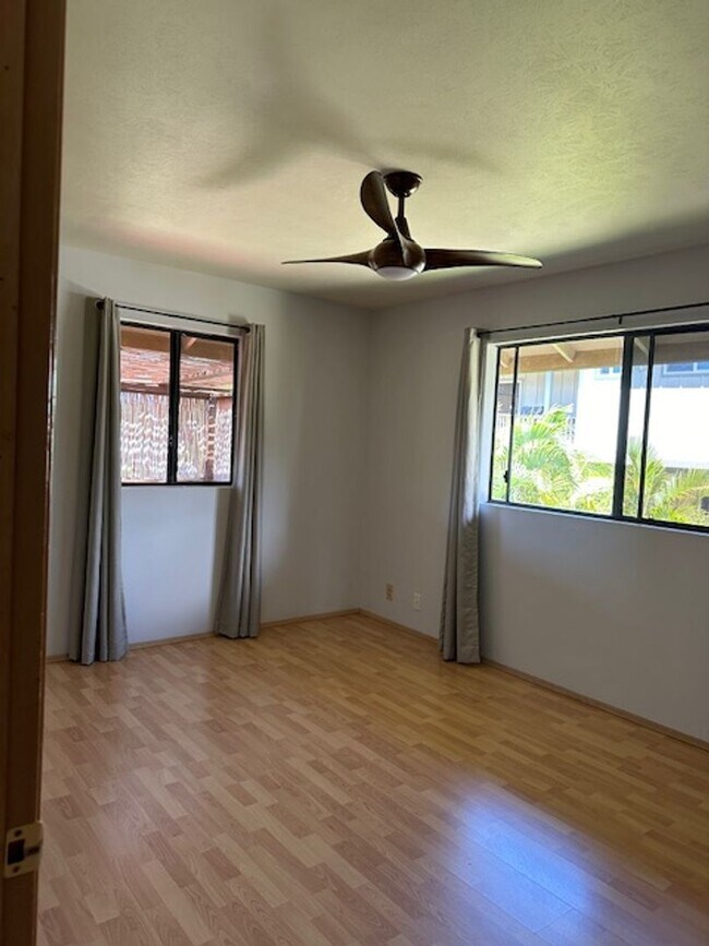 Building Photo - 2705 Palalani Pl