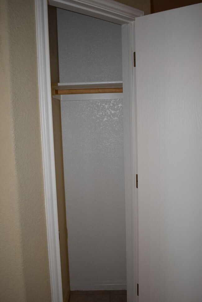 Building Photo - 2603 Cody Poe Rd