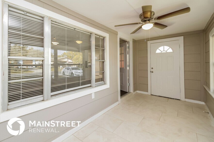 Building Photo - 234 12th Ave