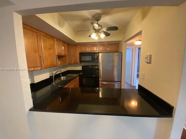 Building Photo - 2715 Tigertail Ave