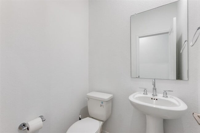 Building Photo - 13917 Gilwell Dr