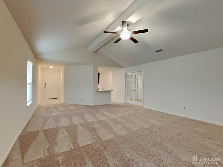 Building Photo - 23020 Shakespeare Dr