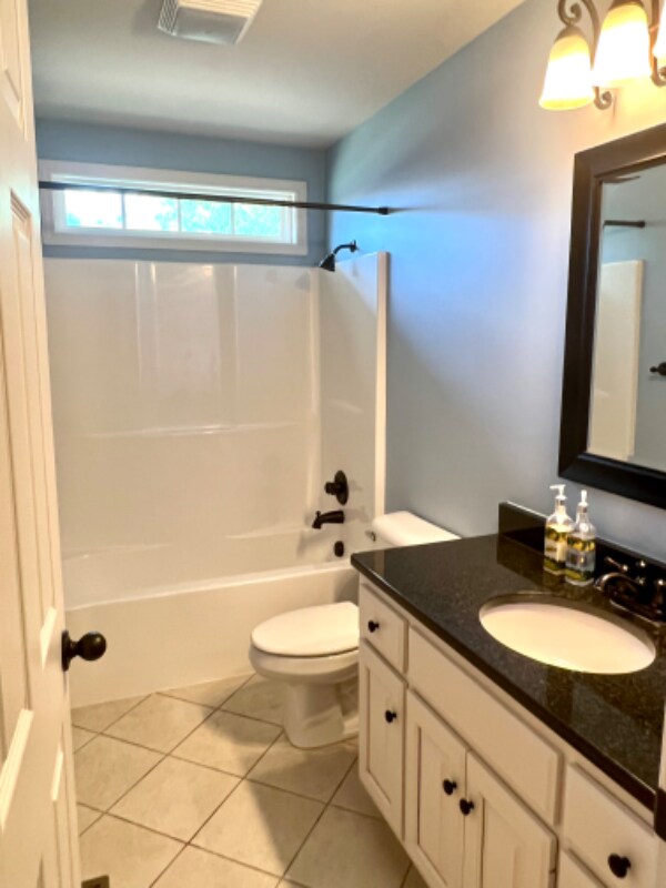 Building Photo - 103 Beacon St