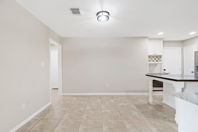 Building Photo - 11567 Willwood Dr