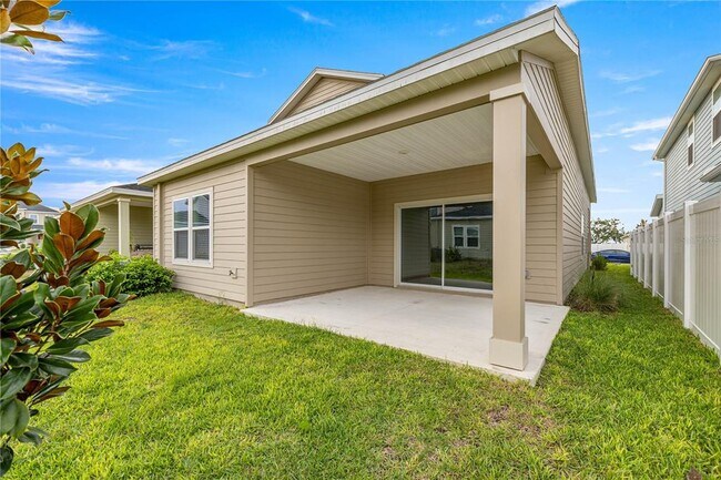 Building Photo - 4610 SW 83rd Lp