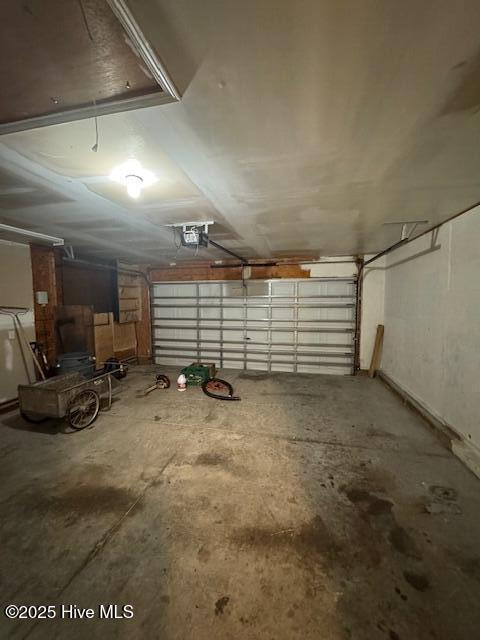 Building Photo - 113 Red Bird Ln