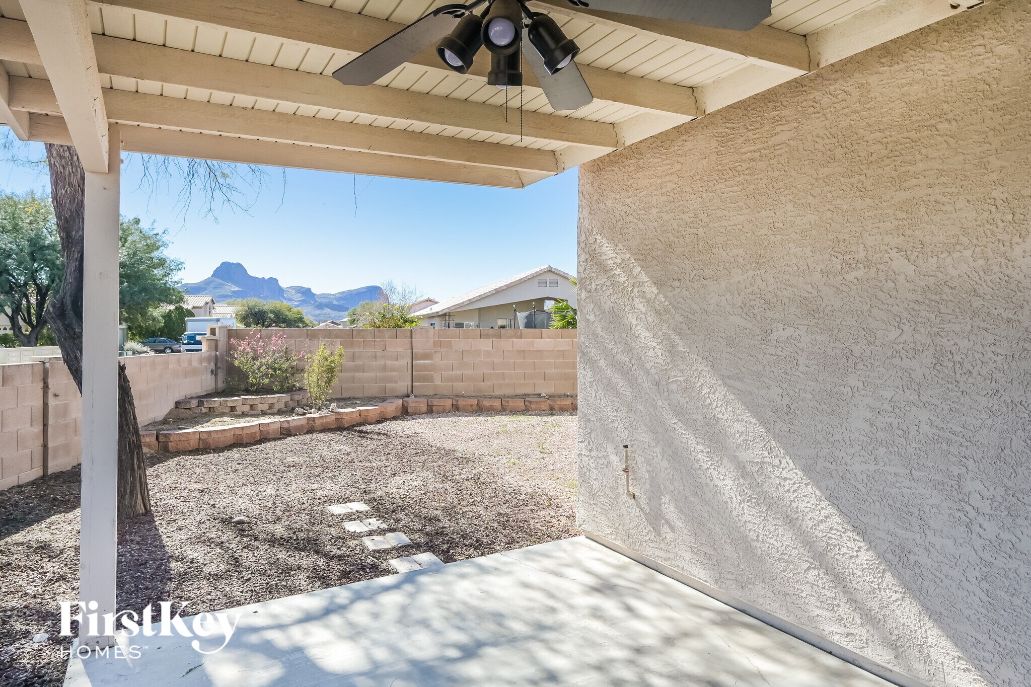 Building Photo - 7225 W Opossum Dr
