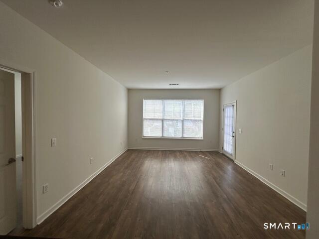 Building Photo - 10 Norden Pl