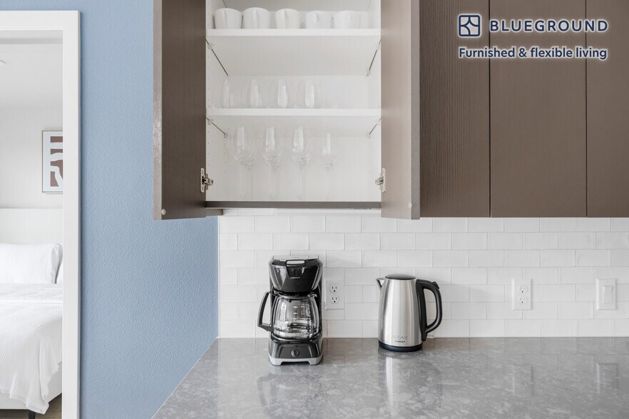 Building Photo - 1955 129th Ave NE