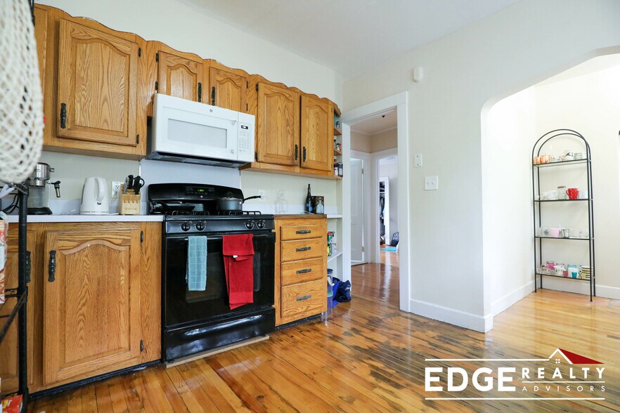 Building Photo - 39 Nottinghill Rd